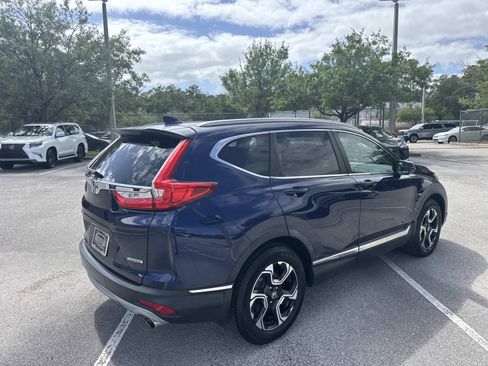 Used 2018 Honda CR-V Touring image 3