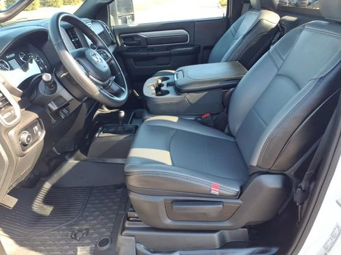 Used 2024 RAM 2500 Tradesman w/ Protection Group AWD/4WD image 9