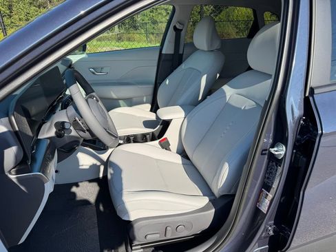 Used 2026 Hyundai Kona SEL Premium image 13