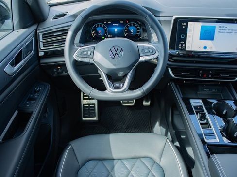 Used 2024 Volkswagen Atlas Cross Sport SEL Premium R-Line image 38