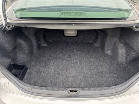 Used 2010 Toyota Camry XLE image 29