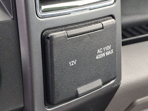 Used 2018 Ford F150 XLT w/ Equipment Group 302A Luxury AWD/4WD image 26