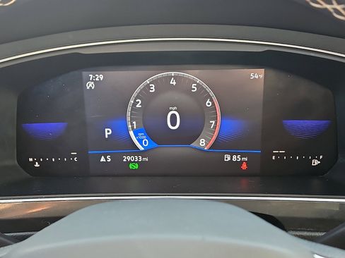 Used 2022 Volkswagen Tiguan SE image 20