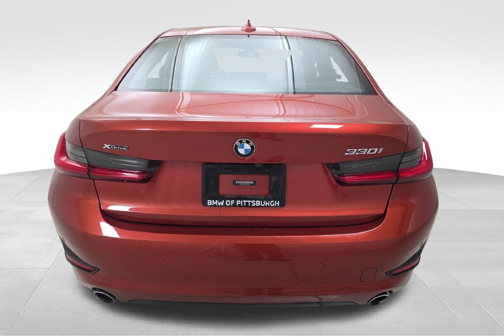 Used 2021 BMW 330i xDrive Sedan w/ Premium Package AWD/4WD image 9