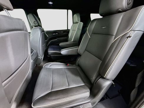 Used 2023 Cadillac Escalade ESV Premium Luxury AWD/4WD image 25