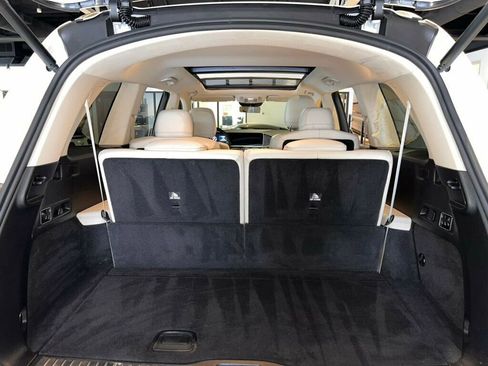 Used 2024 Mercedes-Benz GLS 450 4MATIC image 27