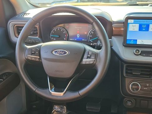 Certified 2022 Ford Maverick Lariat image 17