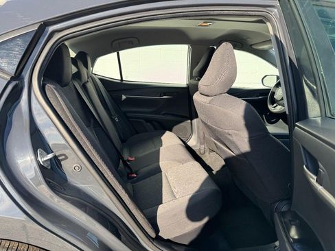 Certified 2025 Toyota Camry Hybrid image 10