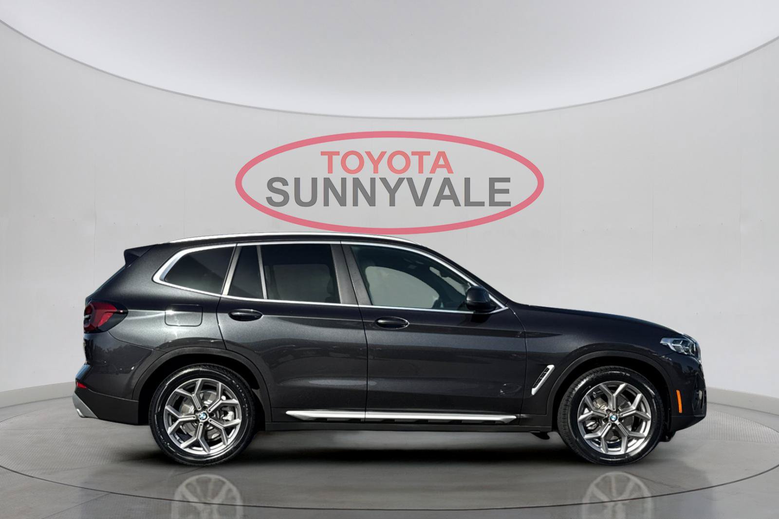 Used 2022 BMW X3 xDrive30i w/ Convenience Package AWD/4WD image 9
