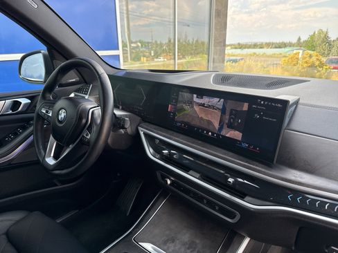 Used 2024 BMW X5 xDrive40i w/ Premium Package image 16