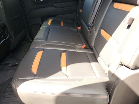 Used 2024 GMC Sierra 1500 AT4 w/ AT4 Preferred Package AWD/4WD image 14