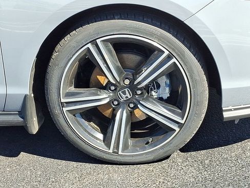 Used 2023 Honda Accord Sport image 11