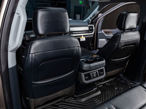 Used 2023 Ford F250 Lariat w/ Lariat Ultimate Package image 33