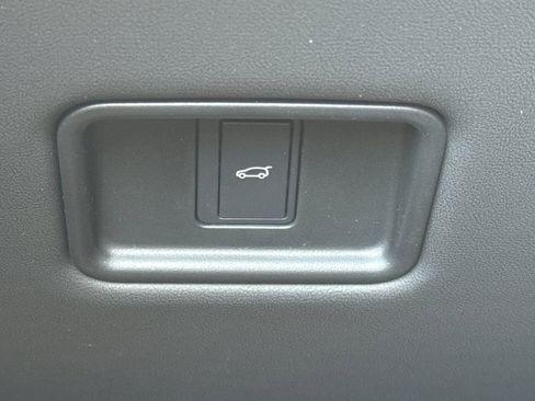 New 2026 Land Rover Range Rover Sport SE AWD/4WD image 32