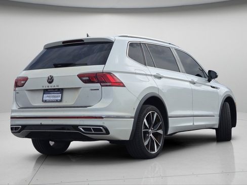 Used 2022 Volkswagen Tiguan SEL R-Line AWD/4WD image 25