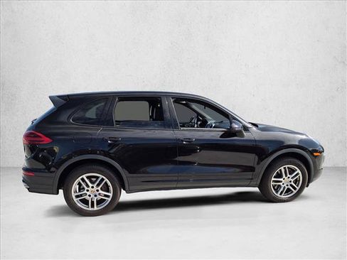 Used 2016 Porsche Cayenne AWD/4WD image 4