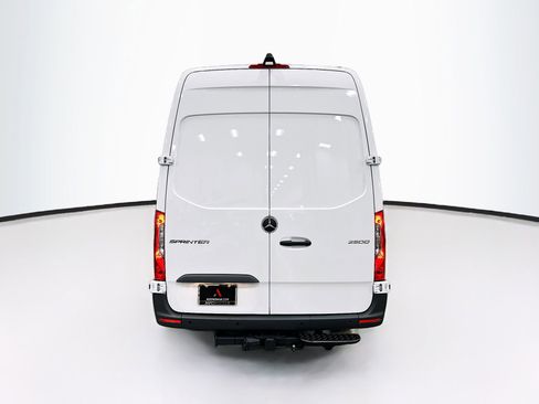 Used 2026 Mercedes-Benz Sprinter 2500 image 7