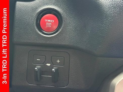 Used 2025 Toyota Tundra SR5 AWD/4WD image 17