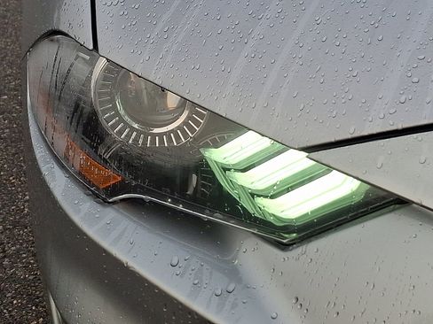 Used 2020 Ford Mustang GT Premium w/ Equipment Group 401A image 9