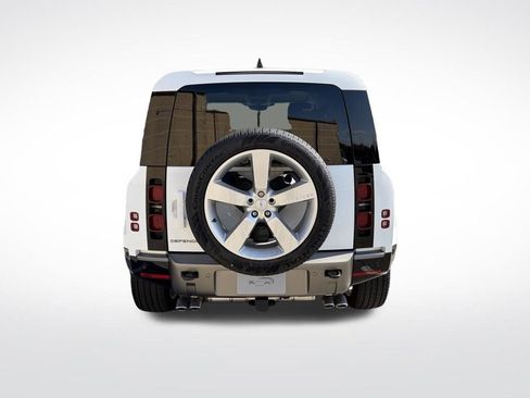 New 2025 Land Rover Defender 110 X-Dynamic SE AWD/4WD image 7