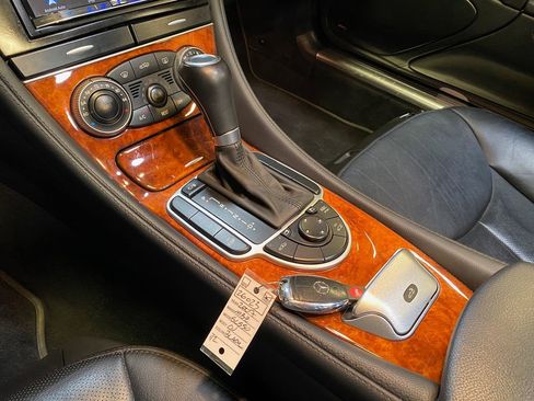 Used 2007 Mercedes-Benz SL 550 image 24