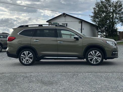 Used 2022 Subaru Ascent Touring AWD/4WD image 2
