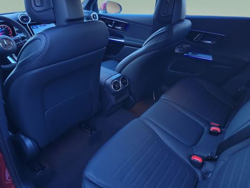 Certified 2026 Mercedes-Benz GLC 300 image 9