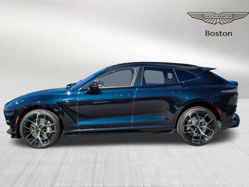 Used 2025 Aston Martin DBX 707 image 3