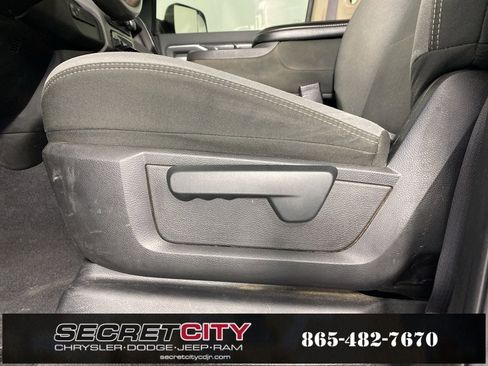 Used 2019 RAM 3500 Big Horn image 13