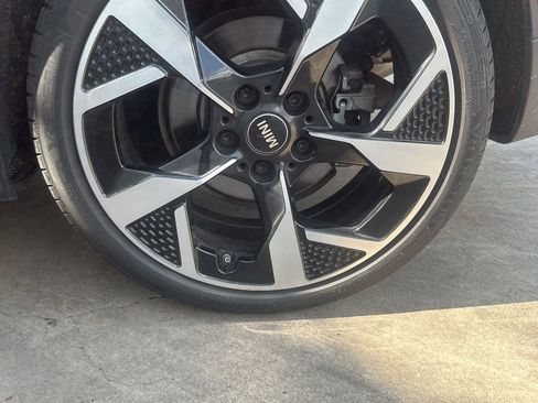 Used 2025 MINI Cooper S FWD image 27