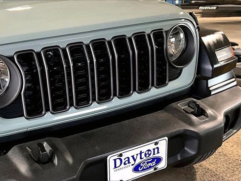 Used 2024 Jeep Wrangler Sport S image 31