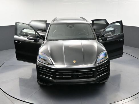 New 2026 Porsche Cayenne AWD/4WD image 34