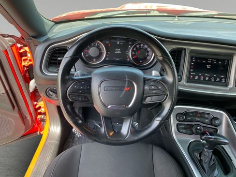 Used 2022 Dodge Challenger GT RWD image 12