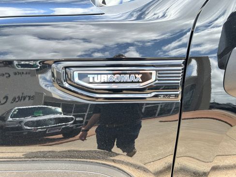 Used 2025 GMC Sierra 1500 Pro w/ Pro Value Package AWD/4WD image 9