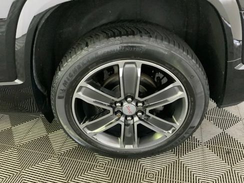 Used 2018 GMC Acadia Denali w/ Technology Package AWD/4WD image 11