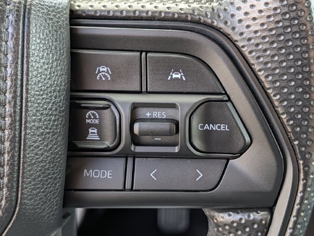 Used 2025 Toyota Tacoma SR5 AWD/4WD image 21