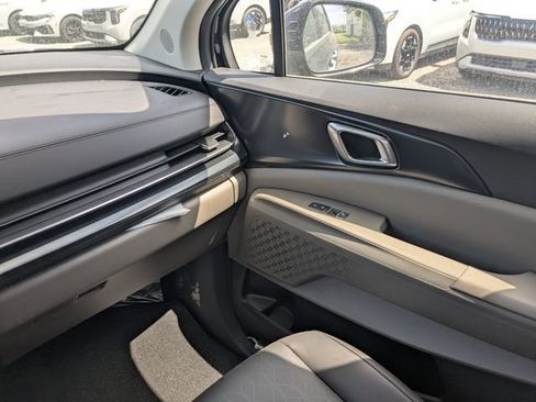 New 2026 Kia Carnival FWD image 19