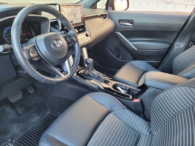 Used 2024 Toyota Corolla Cross AWD Hybrid image 12