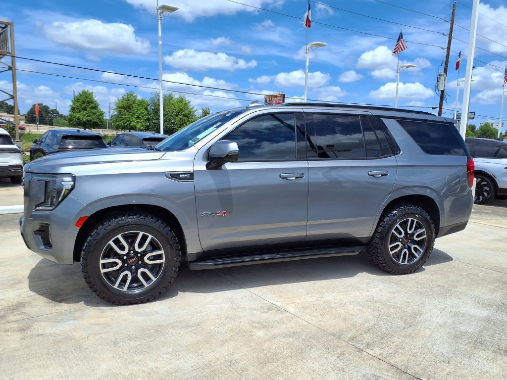 Used 2021 GMC Yukon AT4 w/ LPO, Illumination Package AWD/4WD image 3