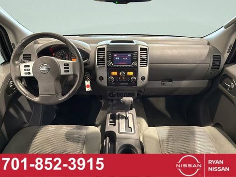 Certified 2018 Nissan Frontier SV w/ Value Truck Package AWD/4WD image 10
