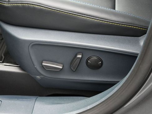 New 2026 Ford Maverick Lobo image 9