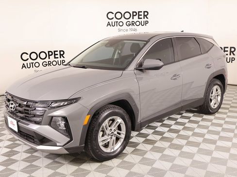 Used 2025 Hyundai Tucson SE image 9