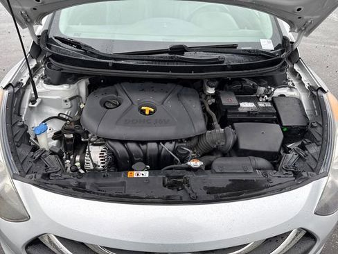 Used 2013 Hyundai Elantra GT w/ Style Pkg image 31