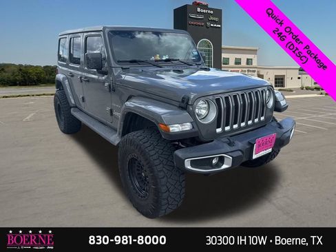 Used 2022 Jeep Wrangler Unlimited Sahara w/ Cold Weather Group AWD/4WD image 8