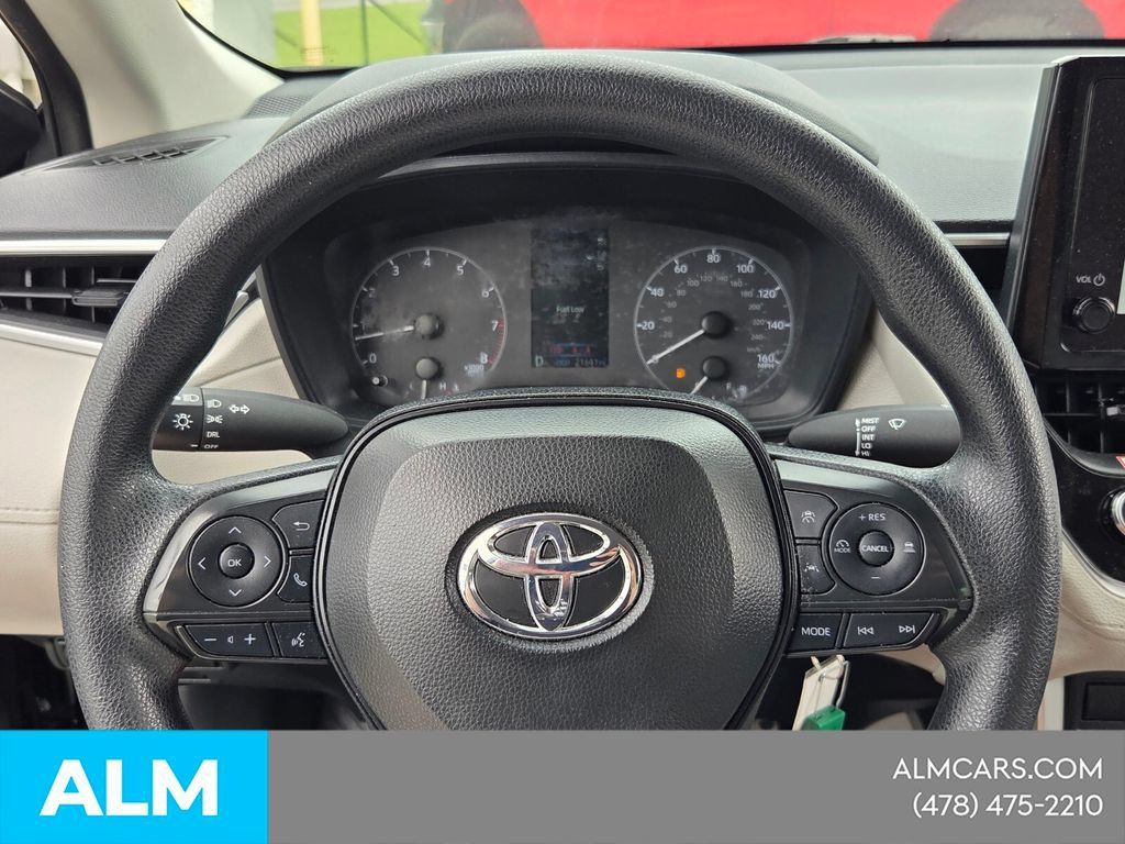 Used 2024 Toyota Corolla Cross L FWD image 26