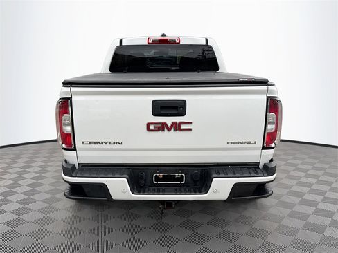 Used 2020 GMC Canyon Denali image 7