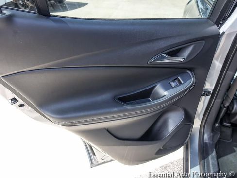 Used 2025 Buick Encore GX Preferred FWD image 21