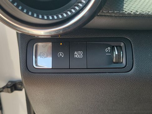 Used 2026 Chevrolet Equinox LT FWD image 28