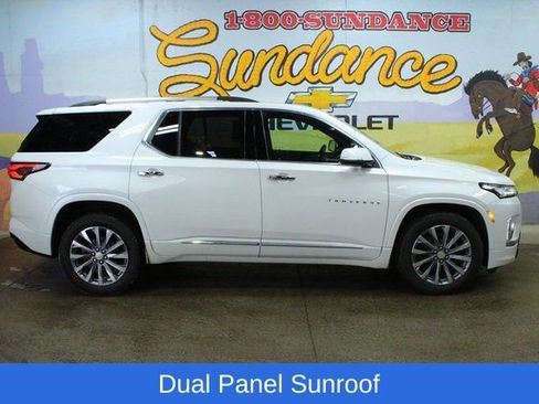 Used 2023 Chevrolet Traverse Premier AWD/4WD image 1