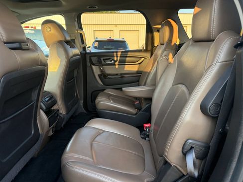 Used 2016 GMC Acadia SLT w/ Premium Edition AWD/4WD image 2